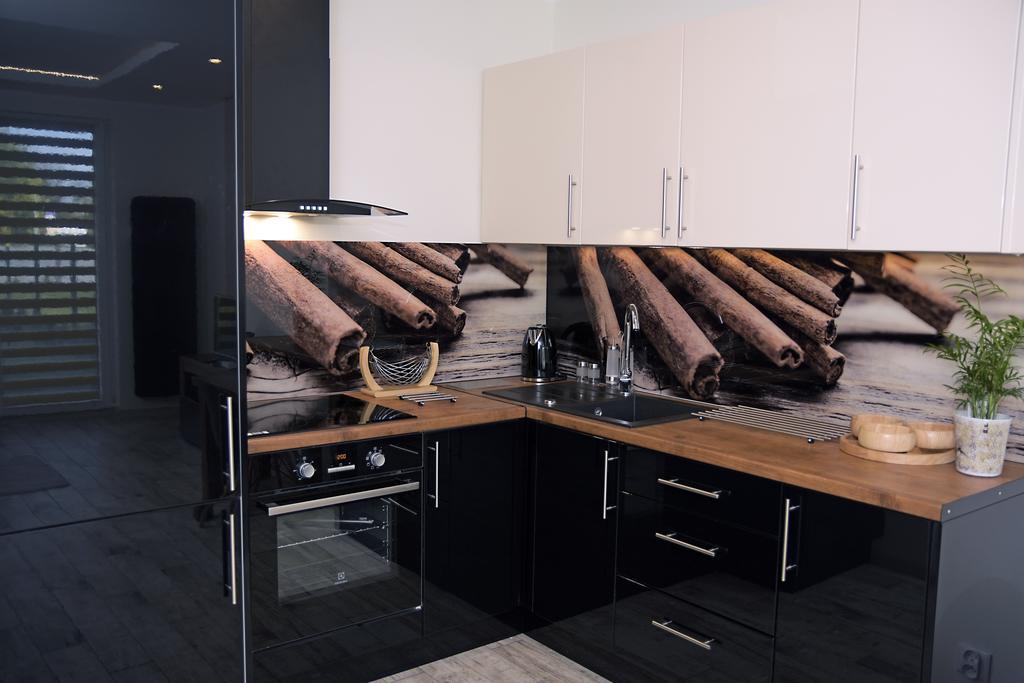 Apartament Umbria 1 Apartment Тичи Екстериор снимка